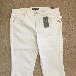 Wit & Wisdom White Crop Jeans